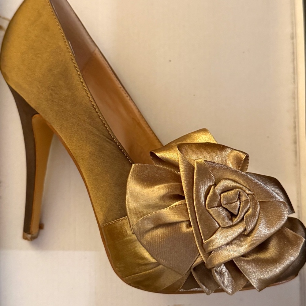 SATIN PARTY SHOES